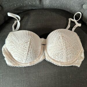 Victoria’s Secret dream angels white lace bra